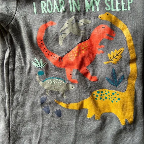 Carter’s Three Piece  “I roar in my sleep” Pajama Set for Boys. - Picture 2 of 3